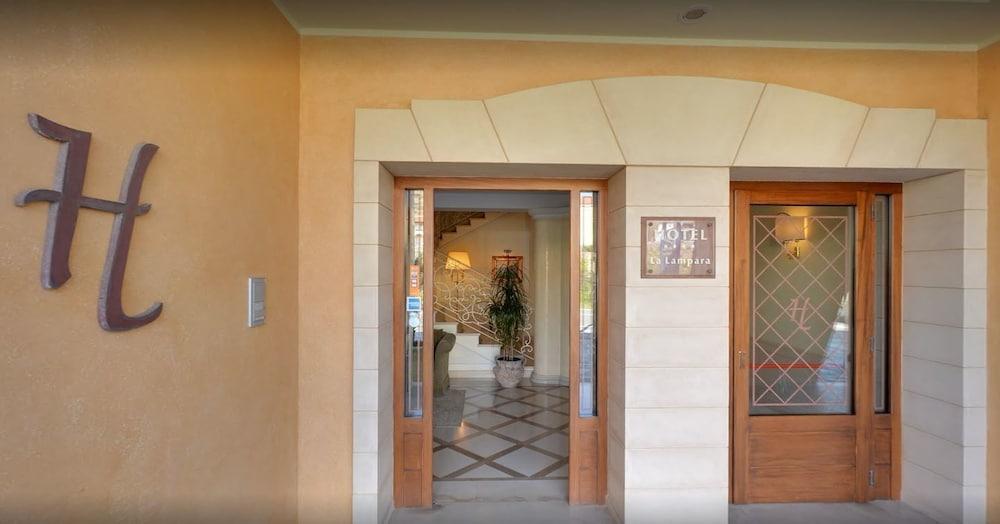 Hotel Ristorante La Lampara Gizzeria Buitenkant foto