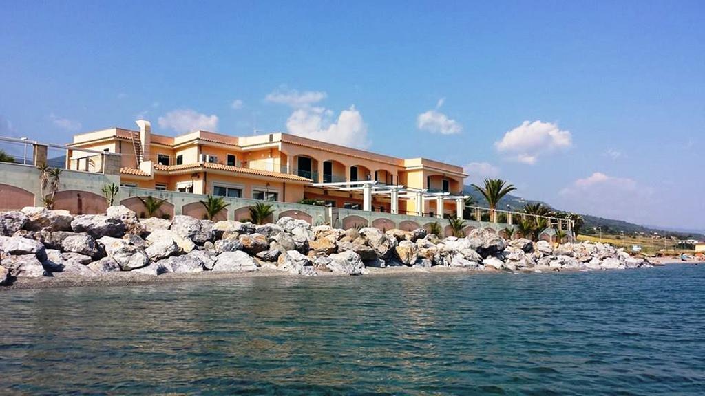 Hotel Ristorante La Lampara Gizzeria Buitenkant foto
